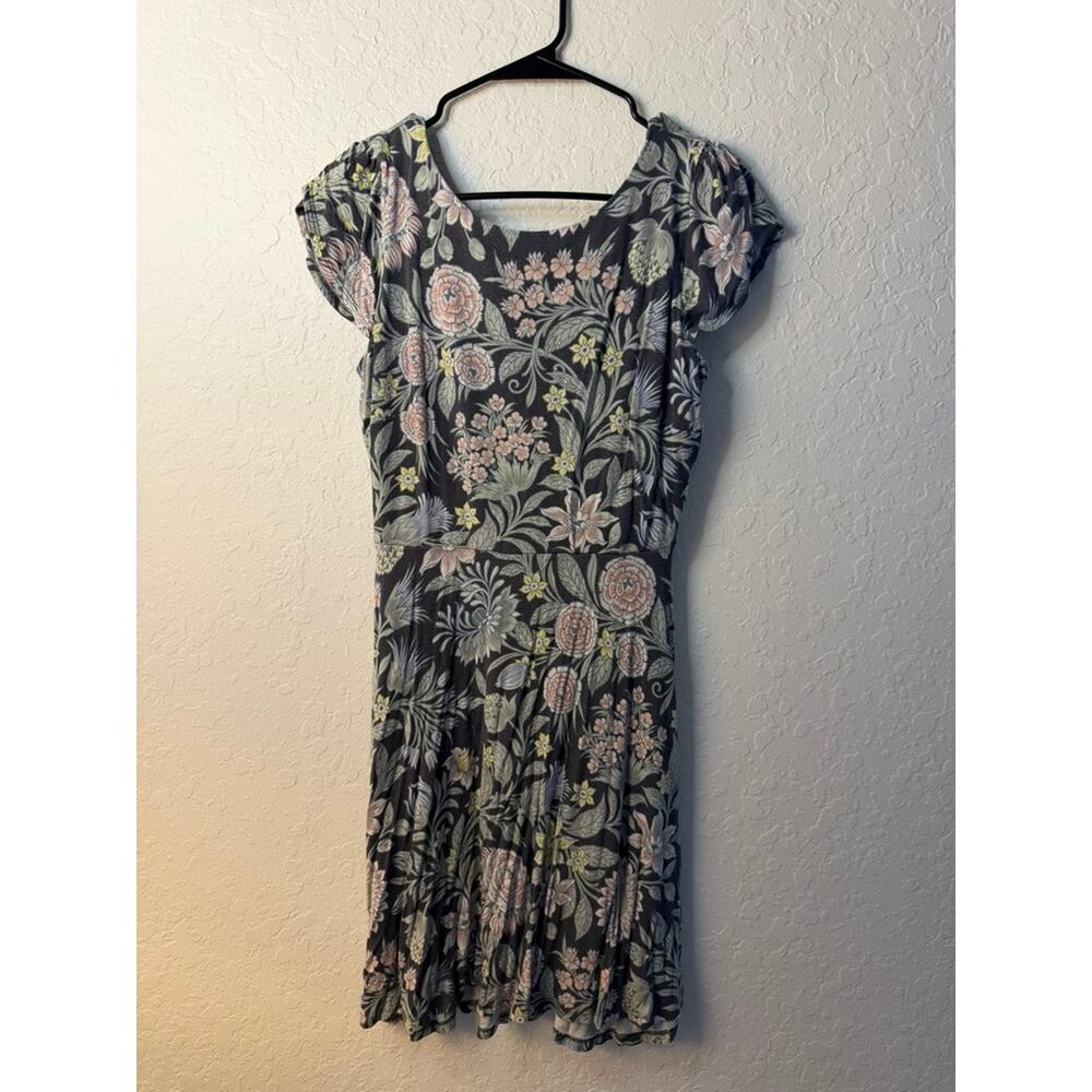 LOFT Petites Dark Floral Botanical Print Wrap Dress Flutter Sleeve Size SP